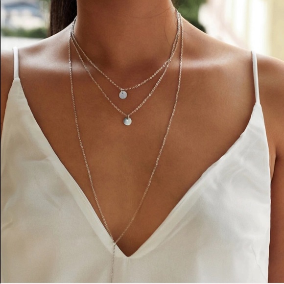 Silver Layer Disc Pendent Necklace Set - Picture 2 of 3